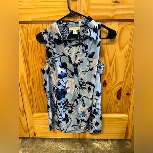 Blue floral Dana Buchman blouse